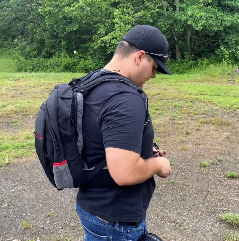 The Secret MASADA Bulletproof Backpack Converts To a Protective Bulletproof Vest IIIA